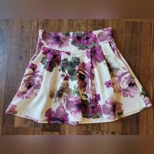 Potter's Pot White Purple Floral Mini Skirt